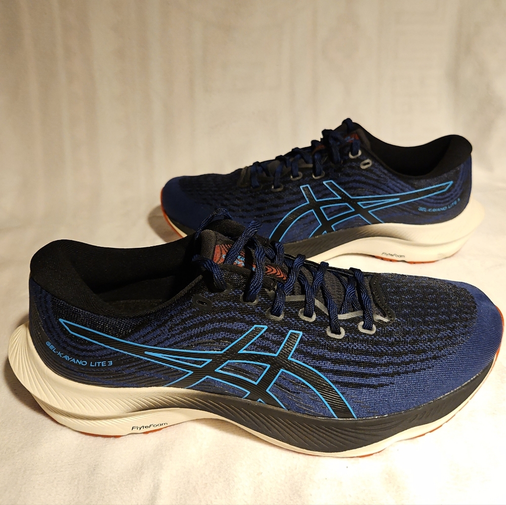 Asics Men’s Navy Blue & Black Running Shoes with Light Blue Accents